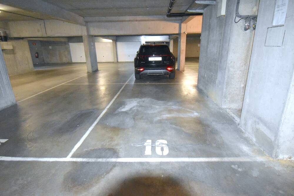 Box te koop in Sint-Lambrechts-Woluwe 1200 21500.00€ slaapkamers m² - Zoekertje 592336