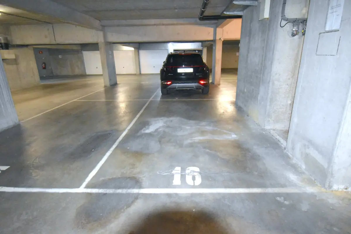 Parking / garage à vendre à Woluwe-Saint-Lambert 1200 21500.00€  chambres m² - annonce 592336