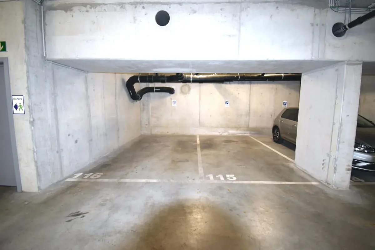 Parking te  koop in Brussel 1000 27000.00€  slaapkamers m² - Zoekertje 592330