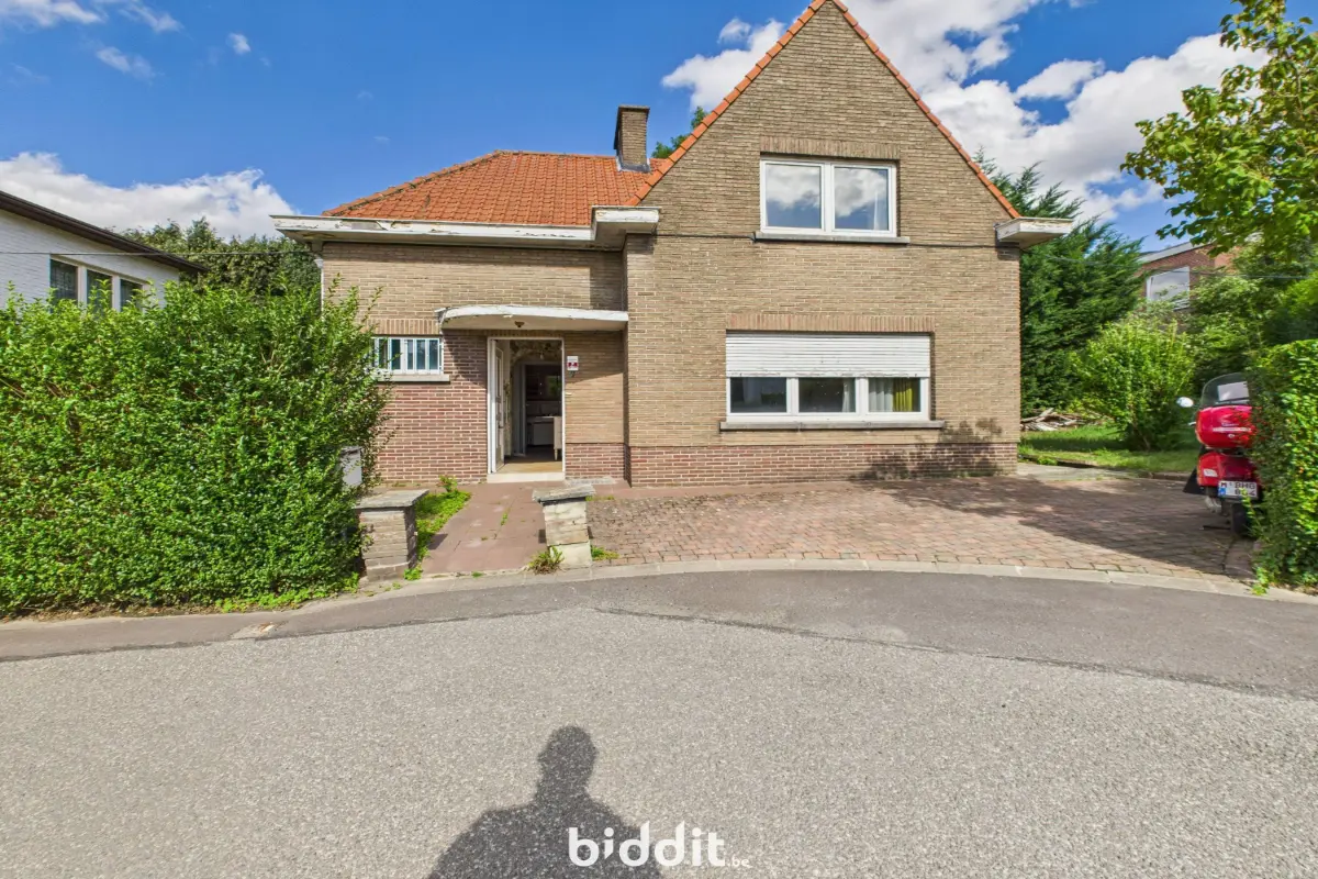 Huis te  koop in Sint-Agatha-Berchem 1082 168000.00€ 2 slaapkamers m² - Zoekertje 592921