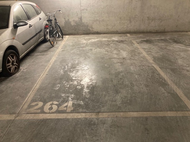 Box à vendre à Bruxelles 1000 25000.00€ chambres m² - annonce 592340