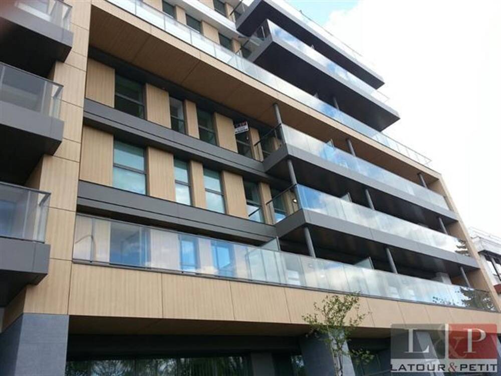 Appartement te  huur in Sint-Lambrechts-Woluwe 1200 1950.00€ 2 slaapkamers 100.00m² - Zoekertje 592420