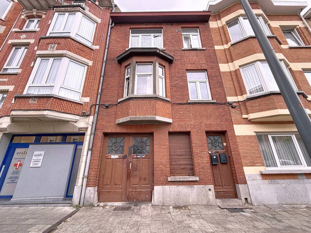 Mixgebouw te  koop in Anderlecht 1070 590000.00€ 5 slaapkamers m² - Zoekertje 593394
