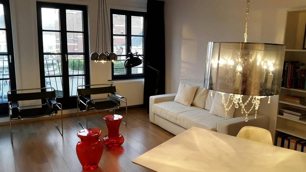 Appartement à louer à Molenbeek-Saint-Jean 1080 1975.00€ chambres m² - annonce 593166