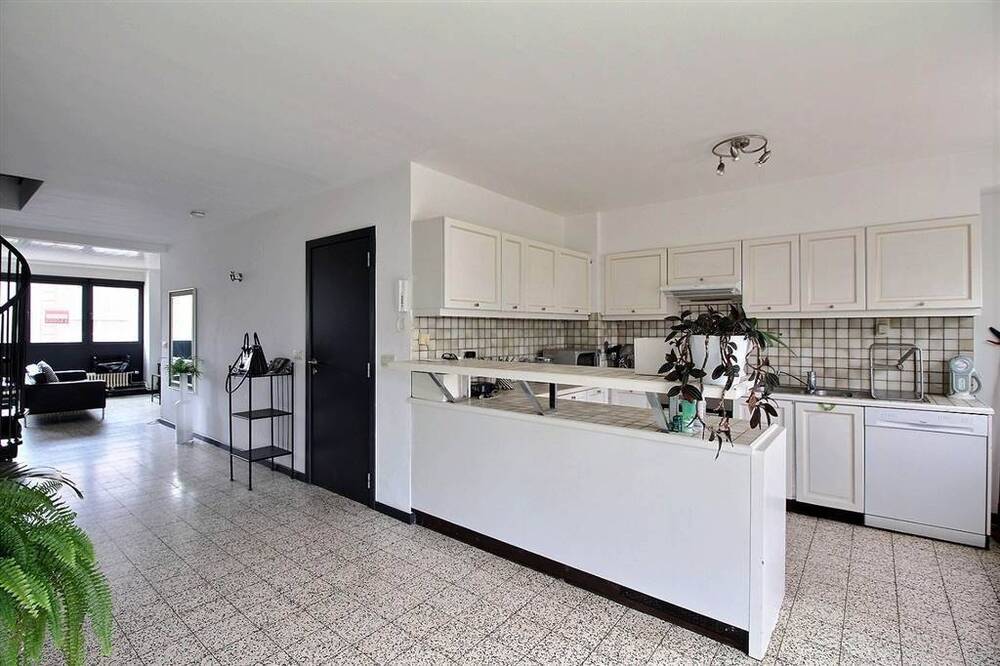 Triplex à louer à Ciney 5590 900.00€ 3 chambres 137.00m² - annonce 593334