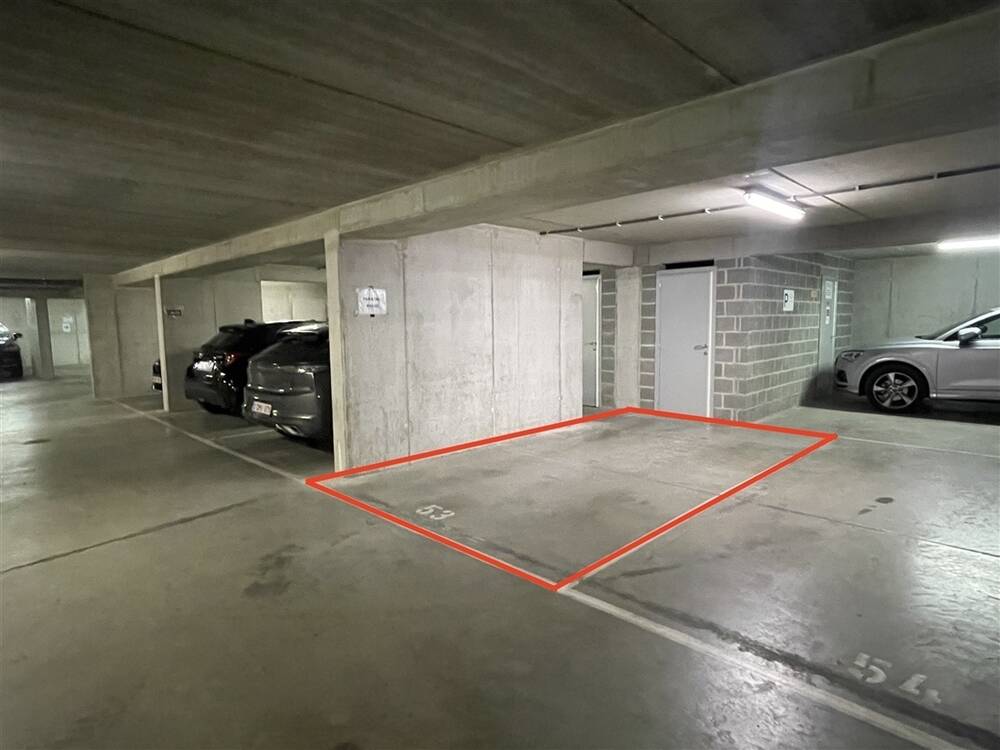 Parking à louer à Bruxelles 1000 125.00€ chambres m² - annonce 593905
