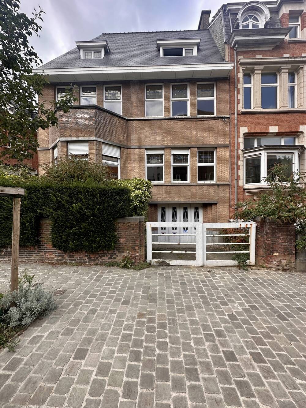Huis te  koop in Ukkel 1180 1200000.00€ 7 slaapkamers 350.00m² - Zoekertje 595144
