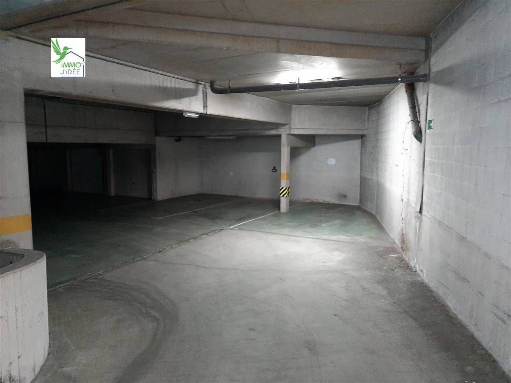 Parking à louer à Arlon 6700 100.00€ chambres m² - annonce 595399