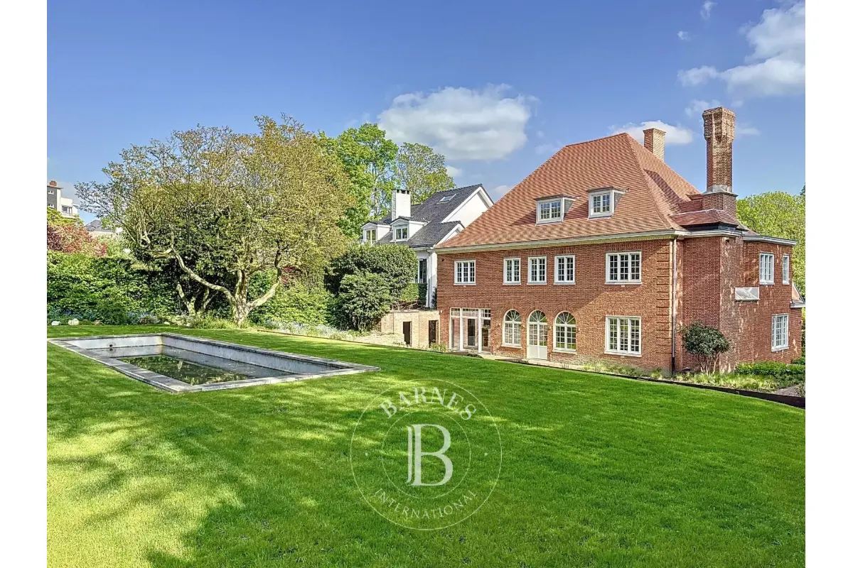 Villa à louer à Uccle 1180 0.00€ 7 chambres 740.00m² - annonce 595311