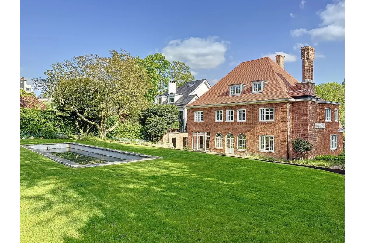 Villa à louer à Uccle 1180 0.00€ 7 chambres 740.00m² - annonce 595311