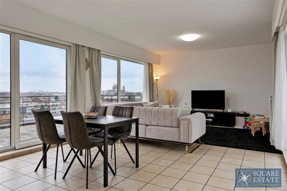Appartement te koop in Sint-Jans-Molenbeek 1080 285000.00€ 2 slaapkamers 101.00m² - Zoekertje 596423