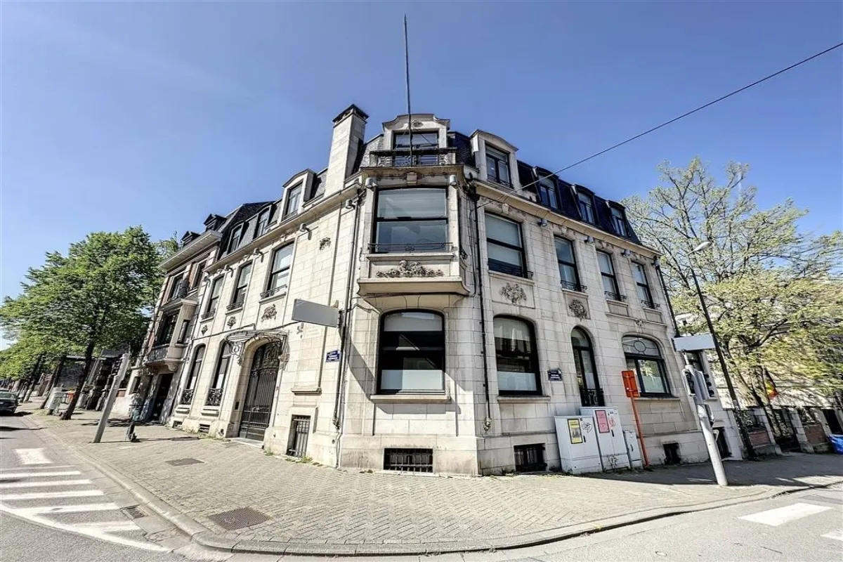 Commerce à louer à Ixelles 1050 17000.00€  chambres 1165.00m² - annonce 596034