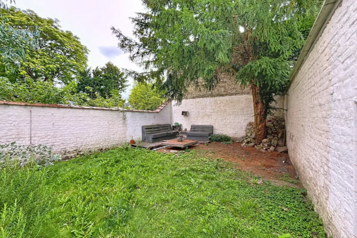 Benedenverdieping te  koop in Ukkel 1180 320000.00€ 1 slaapkamers 110.00m² - Zoekertje 596628