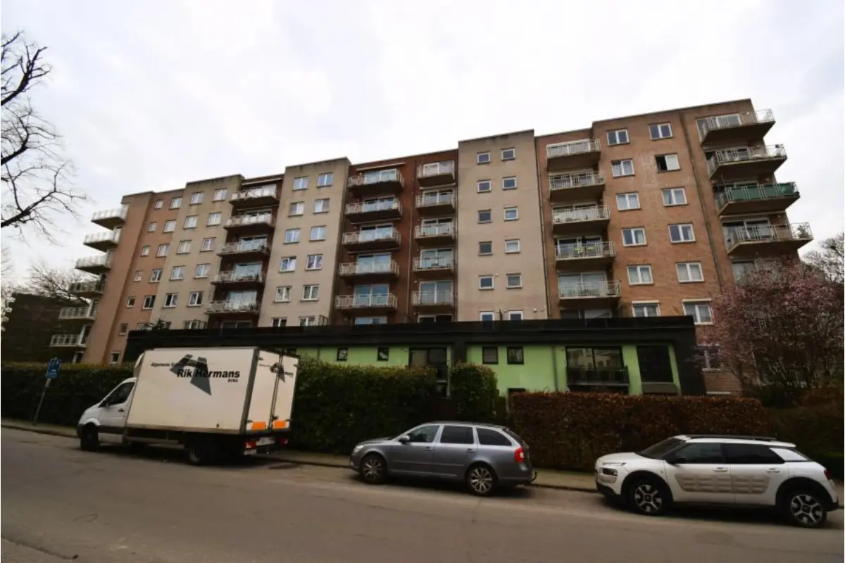 Parking te  koop in Anderlecht 1070 18000.00€  slaapkamers m² - Zoekertje 596855