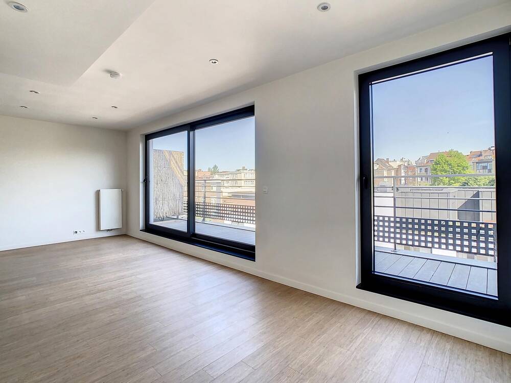 Penthouse te  in Ukkel 1180 2000.00€ 3 slaapkamers 116.60m² - Zoekertje 597640