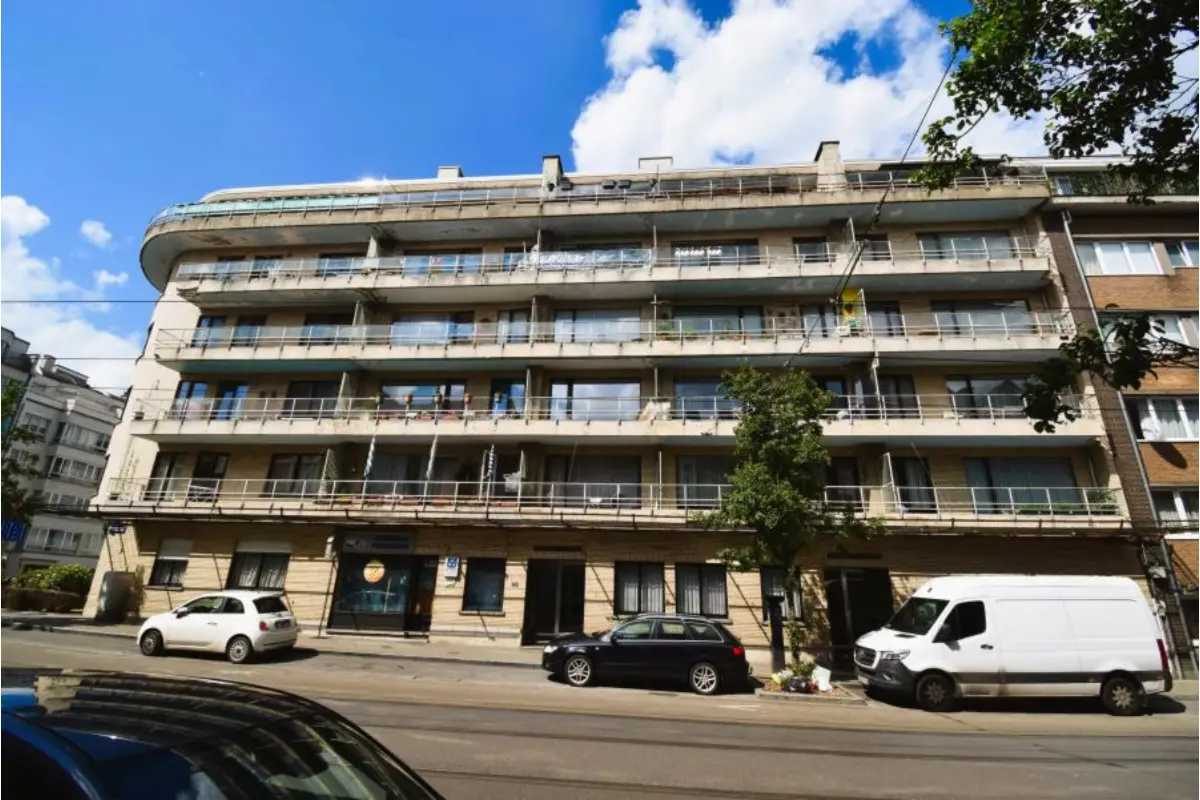 Parking te  koop in Sint-Jans-Molenbeek 1080 19500.00€  slaapkamers m² - Zoekertje 596856