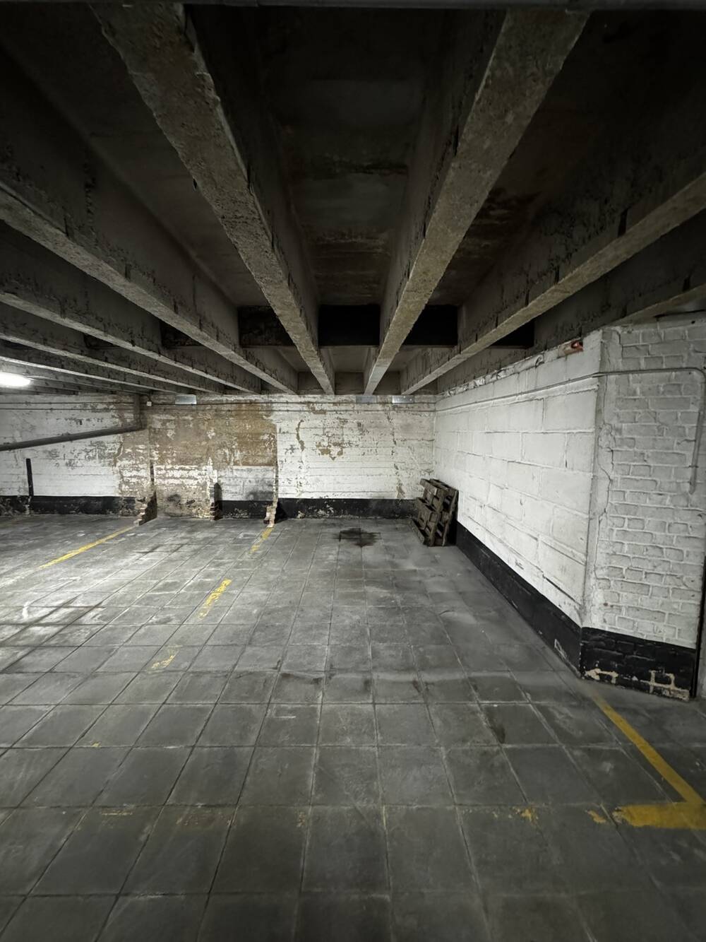 Parking te koop in Ukkel 1180 16000.00€ slaapkamers m² - Zoekertje 597082