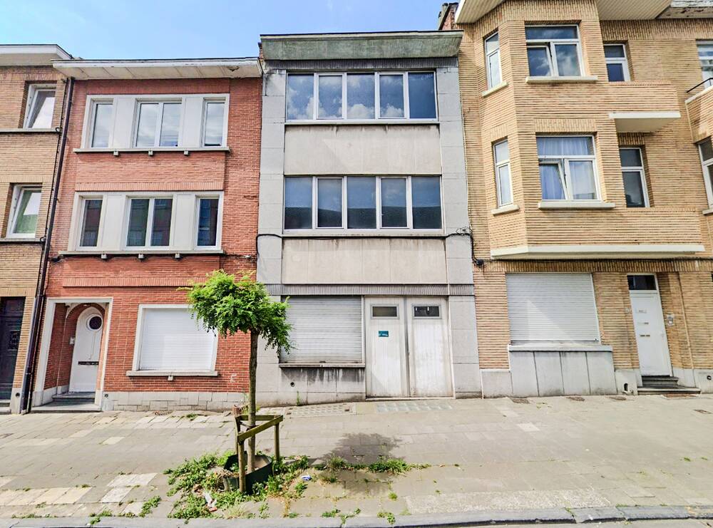 Mixgebouw te in Anderlecht 1070 295000.00€ slaapkamers 250.00m² - Zoekertje 597716