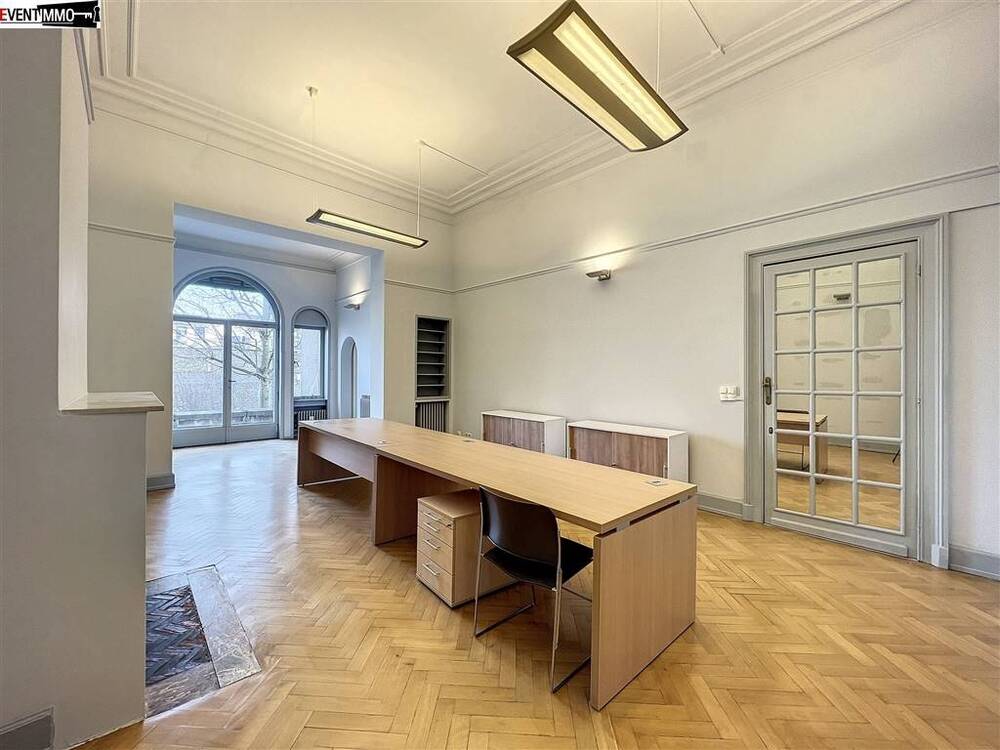 Handelszaak te huur in Brussel 1000 1200.00€ slaapkamers 66.00m² - Zoekertje 598572