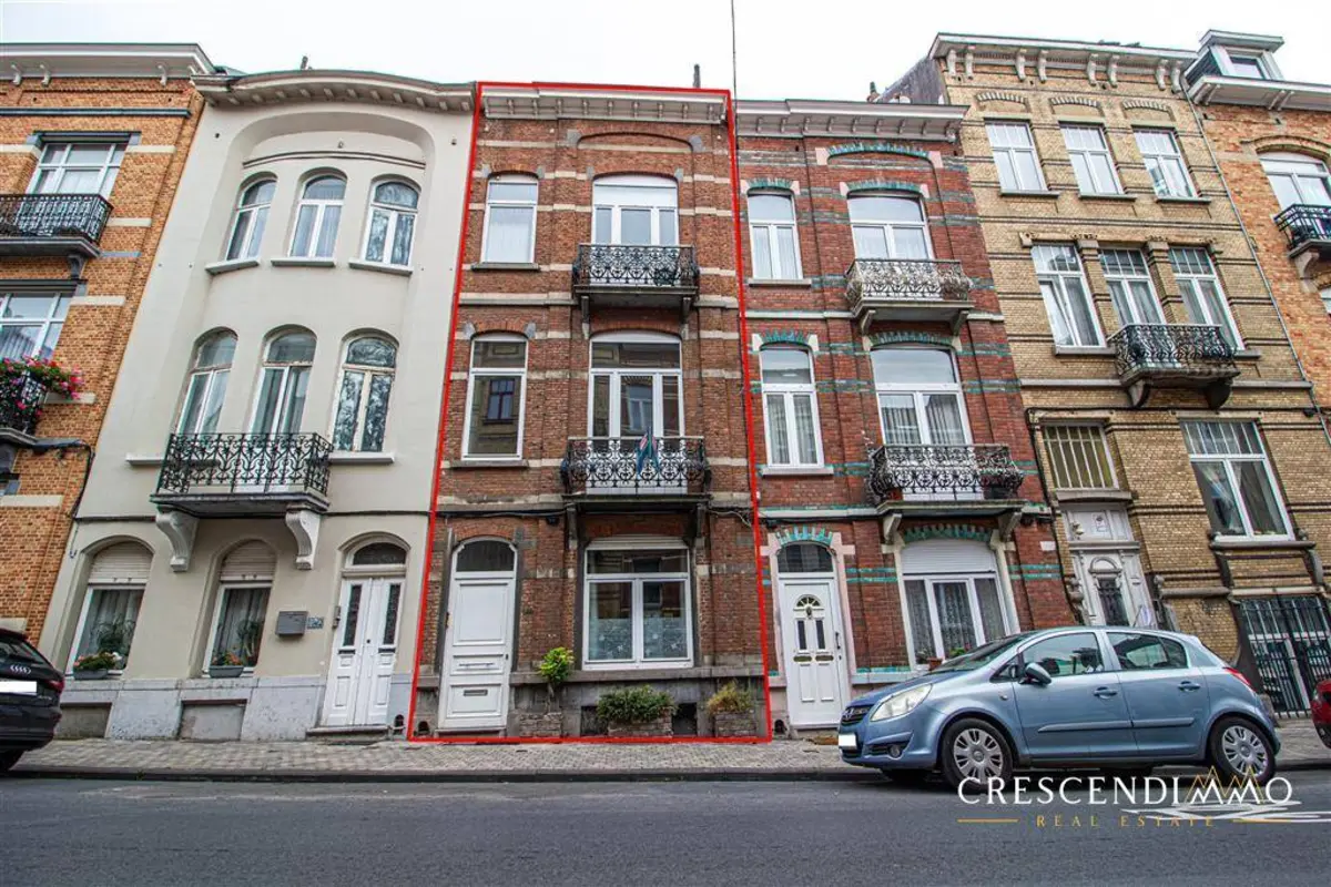 Appartementsgebouw te  koop in Schaarbeek 1030 495000.00€ 5 slaapkamers 185.00m² - Zoekertje 598966