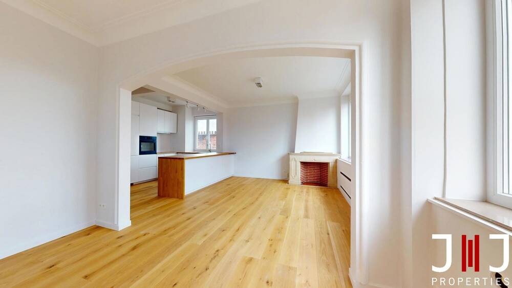Appartement te huur in Etterbeek 1040 1400.00€ 2 slaapkamers 85.00m² - Zoekertje 598600