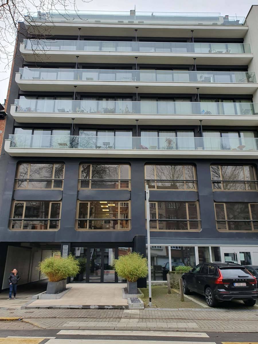 Commerce à louer à Uccle 1180 2500.00€ chambres 150.00m² - annonce 598958