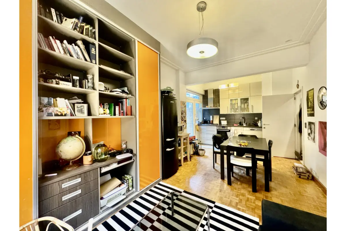 Rez-de-chaussée à vendre à Ixelles 1050 235000.00€ 1 chambres 55.00m² - annonce 598678