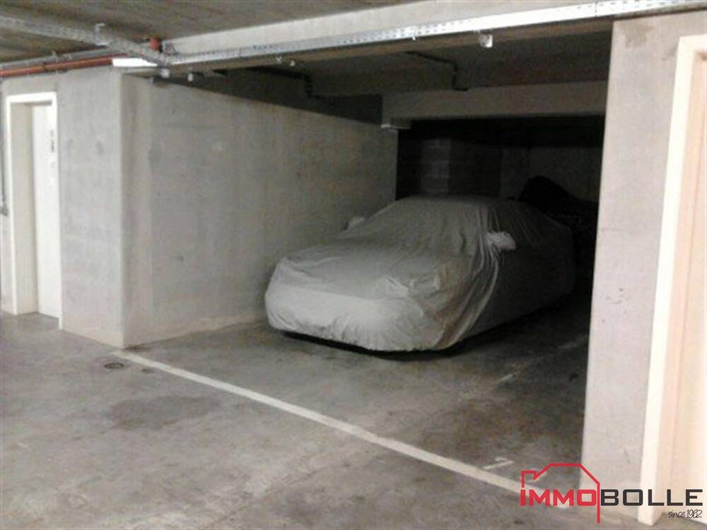 Parking à louer à Auderghem 1160 95.00€ chambres m² - annonce 599908
