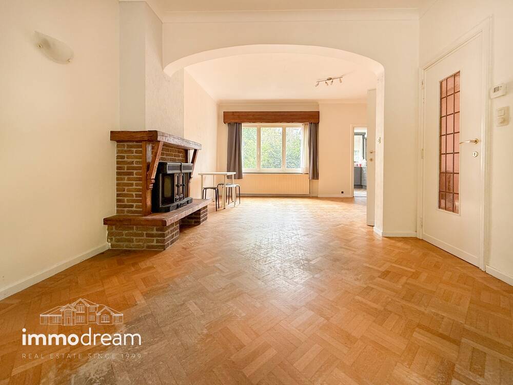 Huis te koop in Ukkel 1180 465000.00€ 4 slaapkamers 162.00m² - Zoekertje 600128