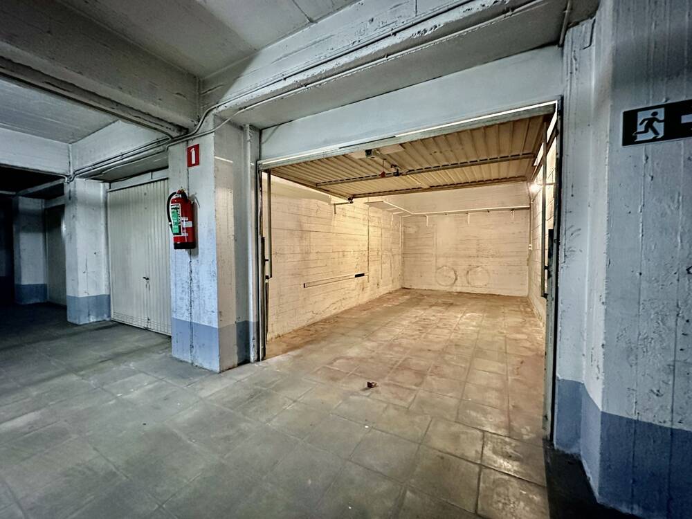 Box te koop in Vorst 1190 35000.00€ slaapkamers m² - Zoekertje 599741