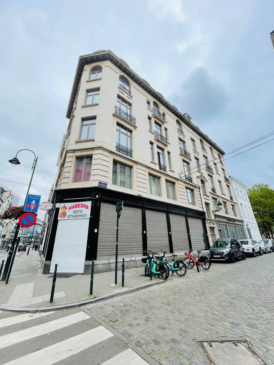 Duplex à louer à Bruxelles 1000 1700.00€ 3 chambres 100.00m² - annonce 599660