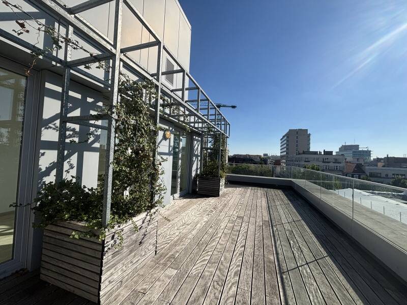 Appartement te huur in Etterbeek 1040 2600.00€ 2 slaapkamers 180.00m² - Zoekertje 600014