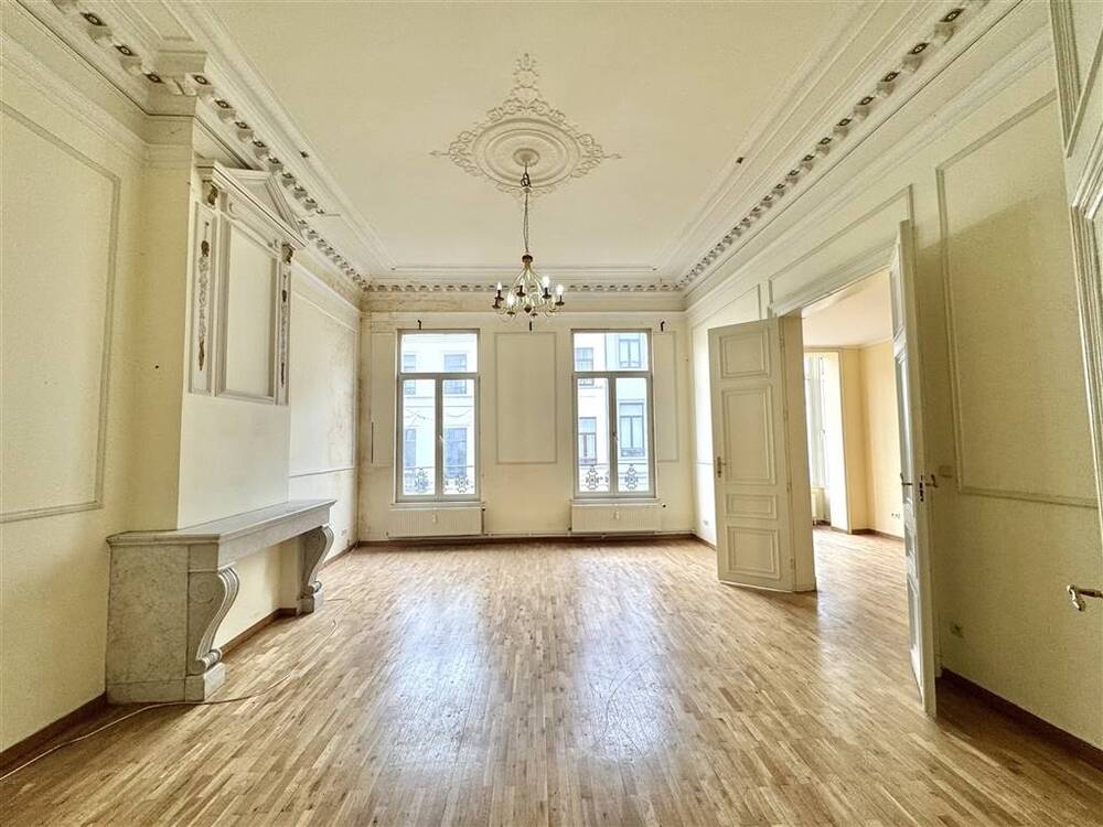 Appartement à à Saint-Josse-ten-Noode 1210 330000.00€ 2 chambres 120.00m² - annonce 600741