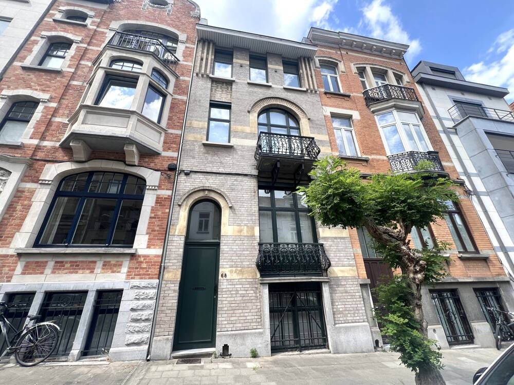 Mixgebouw te  koop in Sint-Lambrechts-Woluwe 1200 830000.00€ 5 slaapkamers 361.00m² - Zoekertje 601086