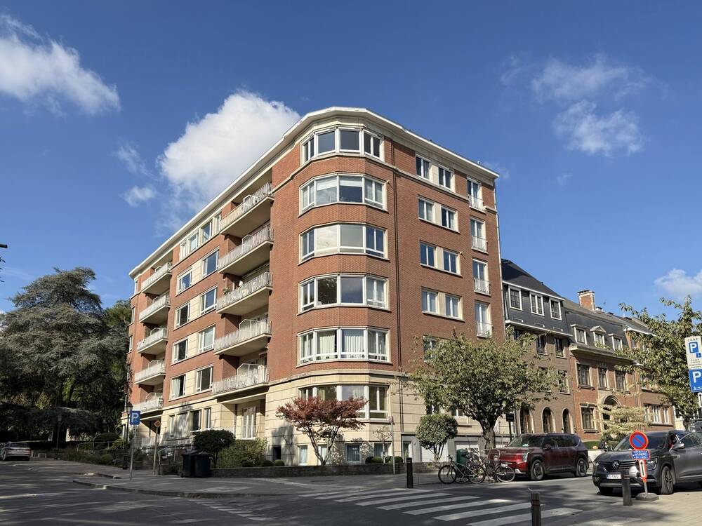 Rez-de-chaussée à louer à Woluwe-Saint-Pierre 1150 1700.00€ 3 chambres 119.00m² - annonce 600777