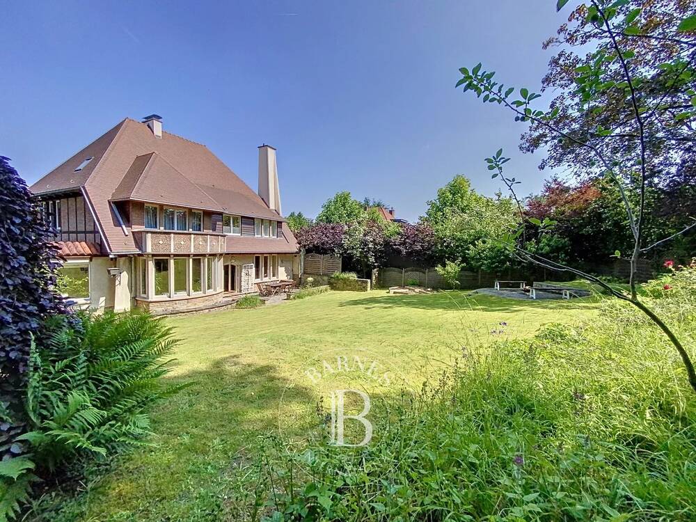 Huis te koop in Ukkel 1180 1475000.00€ 5 slaapkamers 331.00m² - Zoekertje 601020