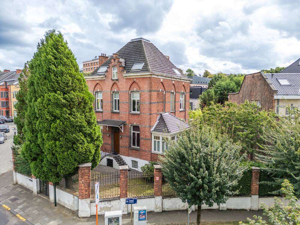 Huis te koop in Ukkel 1180 1390000.00€ 4 slaapkamers 330.00m² - Zoekertje 600908