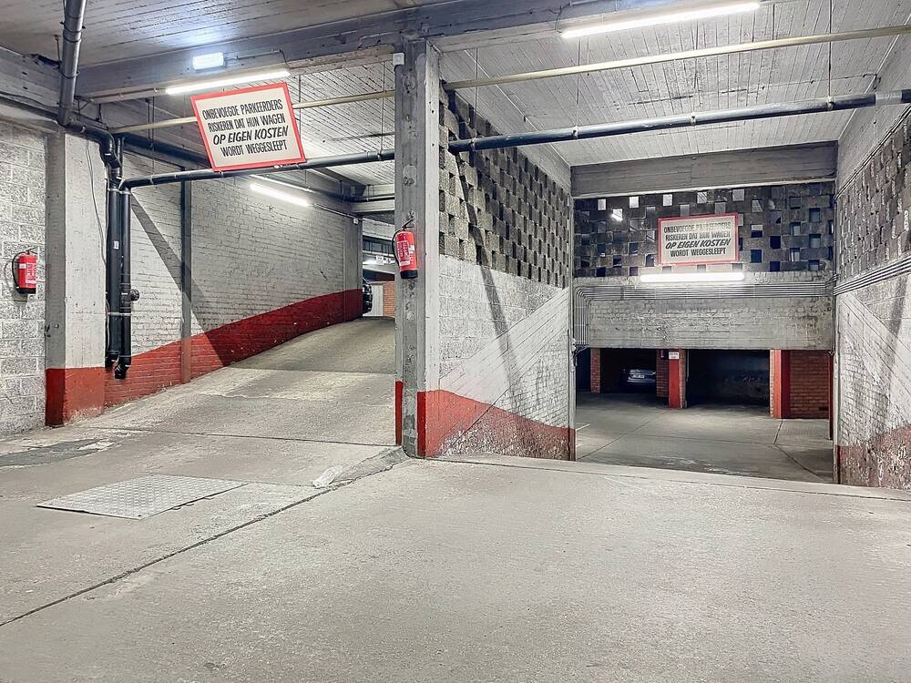 Parking à louer à Anvers 2018 140.00€ chambres m² - annonce 600819