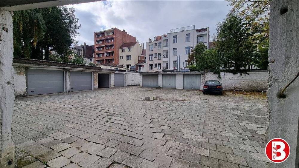 Parking & garage te koop in Schaarbeek 1030 540000.00€ slaapkamers m² - Zoekertje 600430