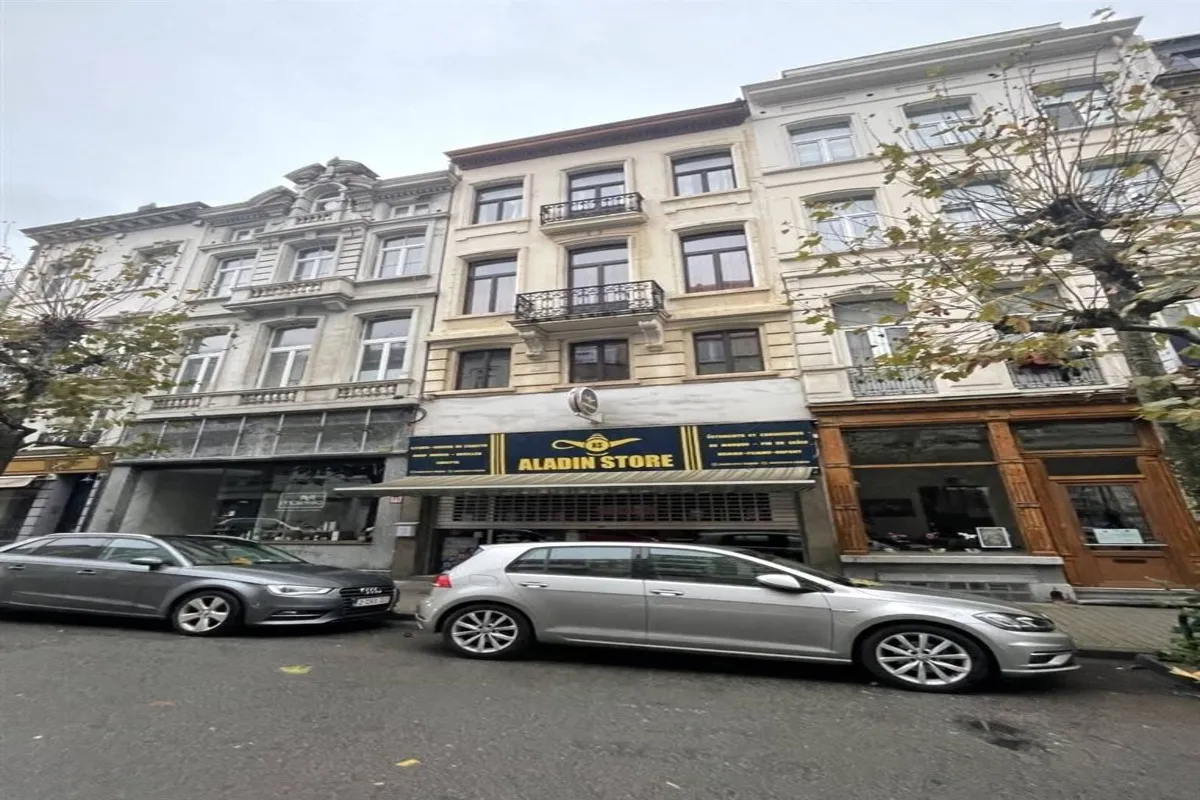 Maison à vendre à Saint-Josse-ten-Noode 1210 910000.00€ 8 chambres 400.00m² - annonce 601374