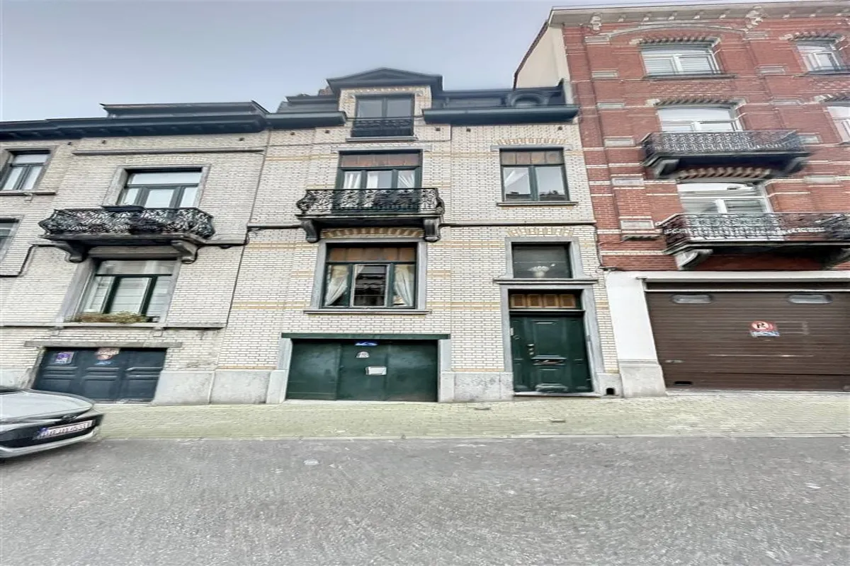 Huis te  koop in Etterbeek 1040 1455000.00€ 10 slaapkamers 320.00m² - Zoekertje 601385