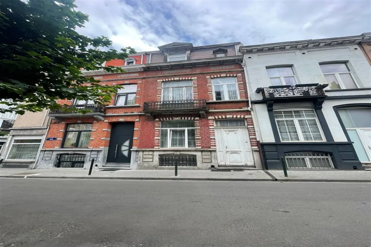 Maison à vendre à Saint-Josse-ten-Noode 1210 390000.00€ 5 chambres 150.00m² - annonce 601354