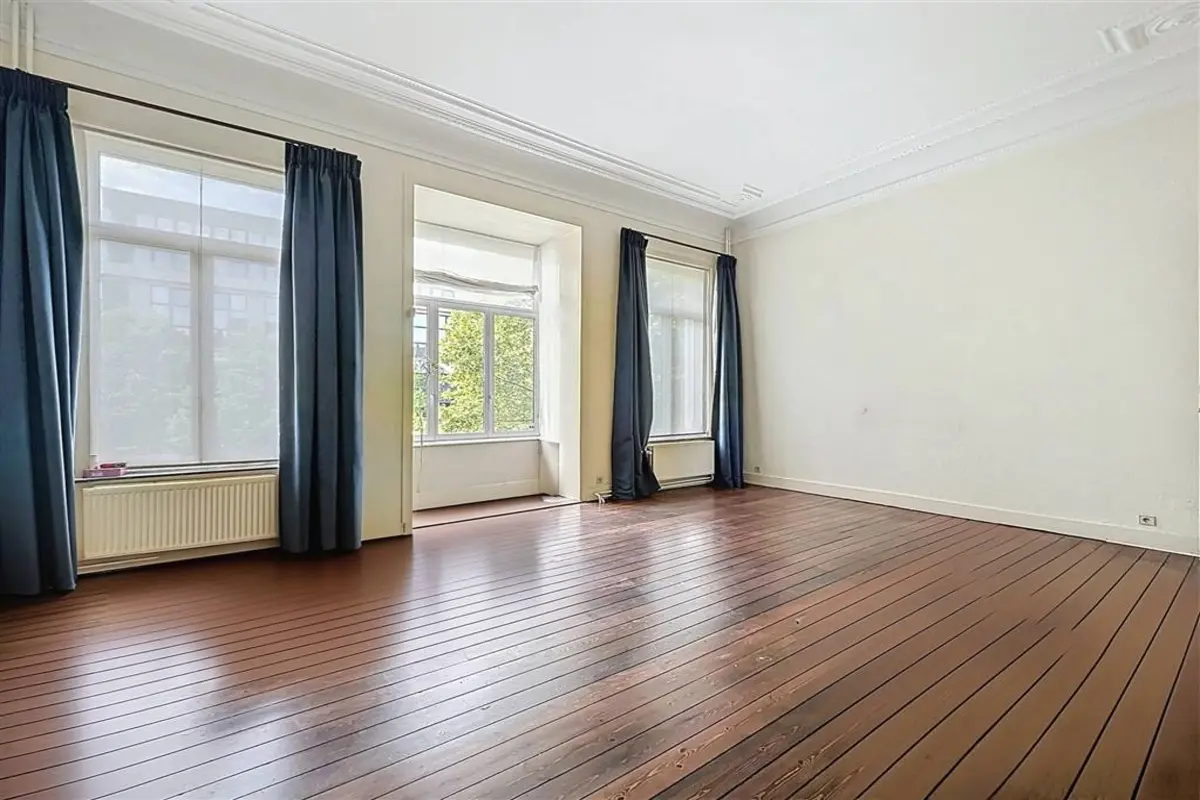 Appartement te  huur in Sint-Jans-Molenbeek 1080 1250.00€ 1 slaapkamers 113.00m² - Zoekertje 601329