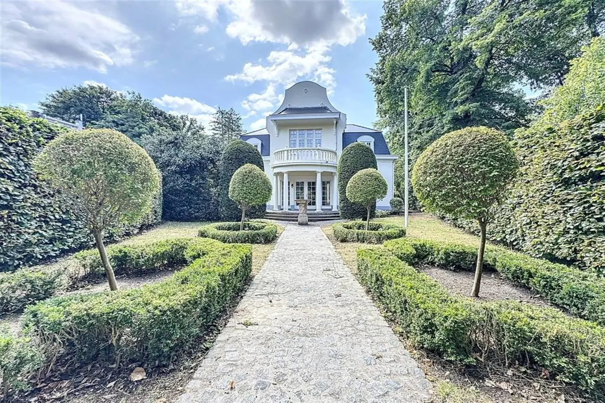 Maison à louer à Uccle 1180 4500.00€ 4 chambres 320.00m² - annonce 601310