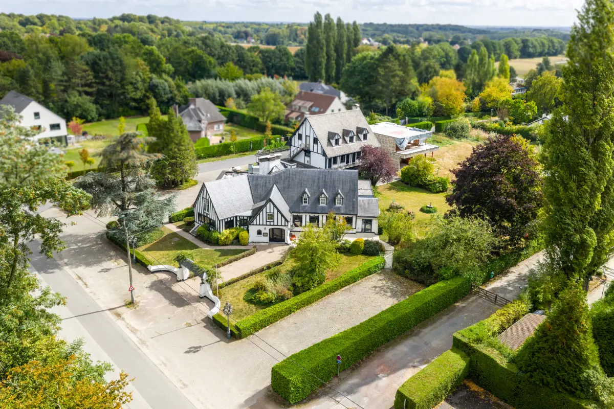 Immeuble de rapport - Immeuble à appartement à louer à Overijse 3090 10000.00€  chambres 641.00m² - annonce 602384