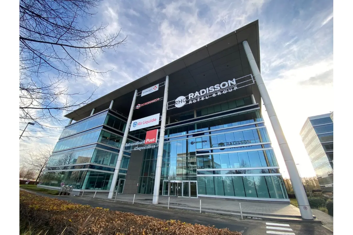 Commerce à louer à Haren 1130 14035.00€  chambres 1203.00m² - annonce 602009