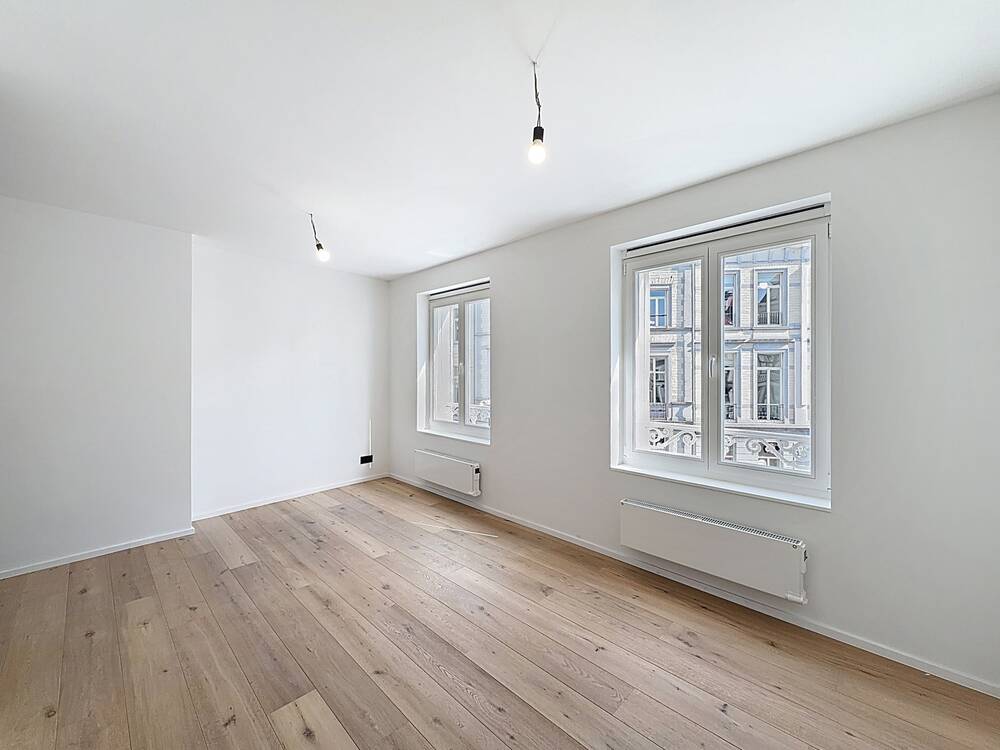 Studio te koop in Brussel 1000 225000.00€ 0 slaapkamers 27.00m² - Zoekertje 602092