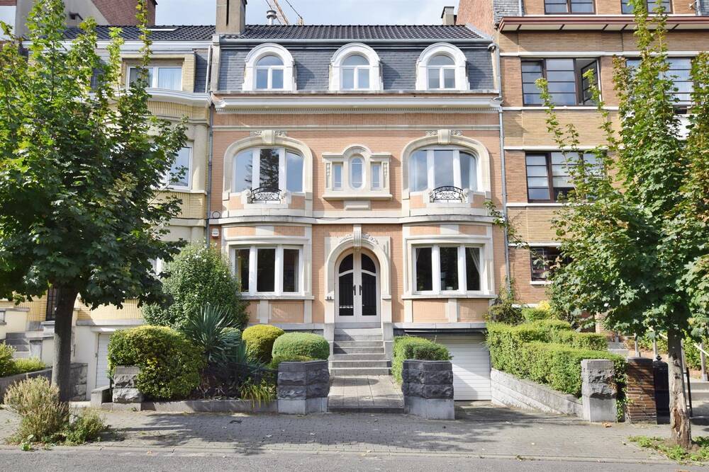 Huis te huur in Sint-Lambrechts-Woluwe 1200 4200.00€ 6 slaapkamers 350.00m² - Zoekertje 602894