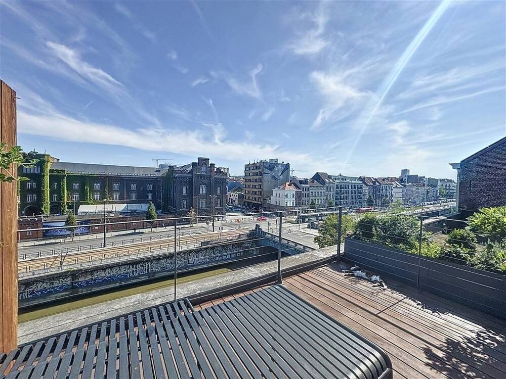 Appartement à louer à Molenbeek-Saint-Jean 1080 1500.00€ 2 chambres 100.00m² - annonce 603961