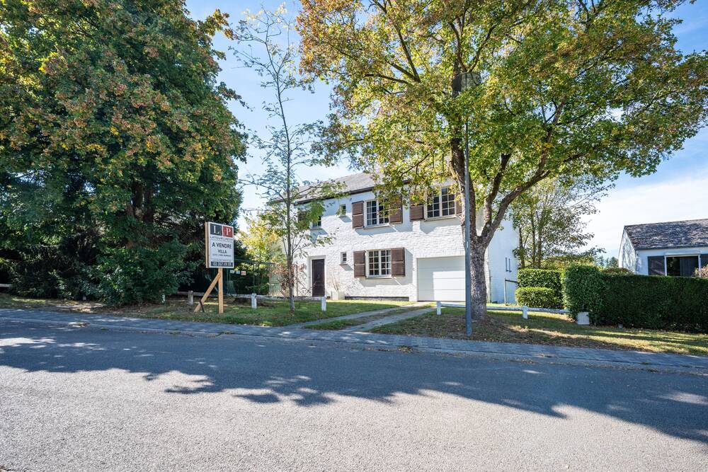 Villa te koop in Terhulpen 1310 575000.00€ 5 slaapkamers 340.00m² - Zoekertje 603383